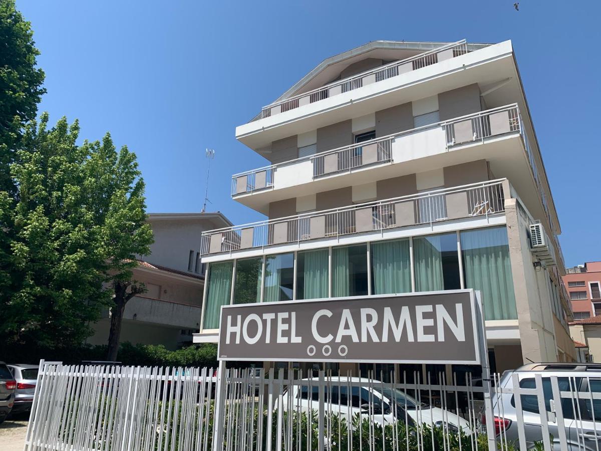 Hotel Carmen Ричоне Екстериор снимка