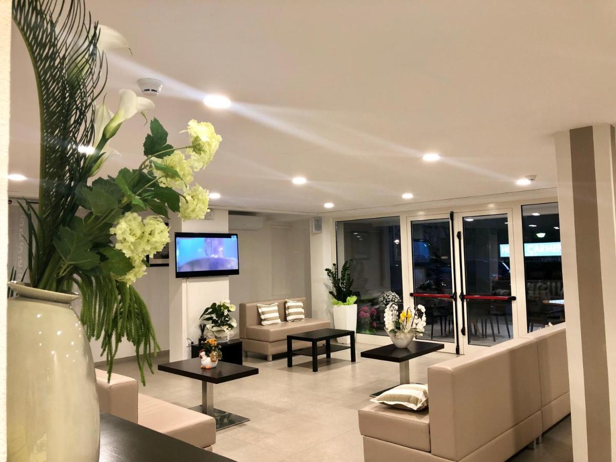 Hotel Carmen Ричоне Екстериор снимка